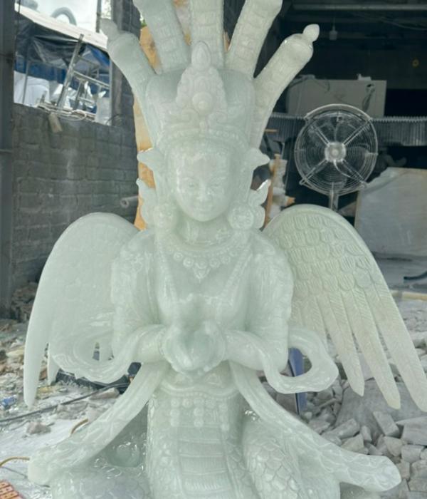 Tượng naga tiên nữ đá non nước