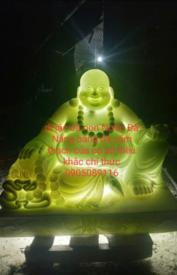 tượng di lặc đá non nước